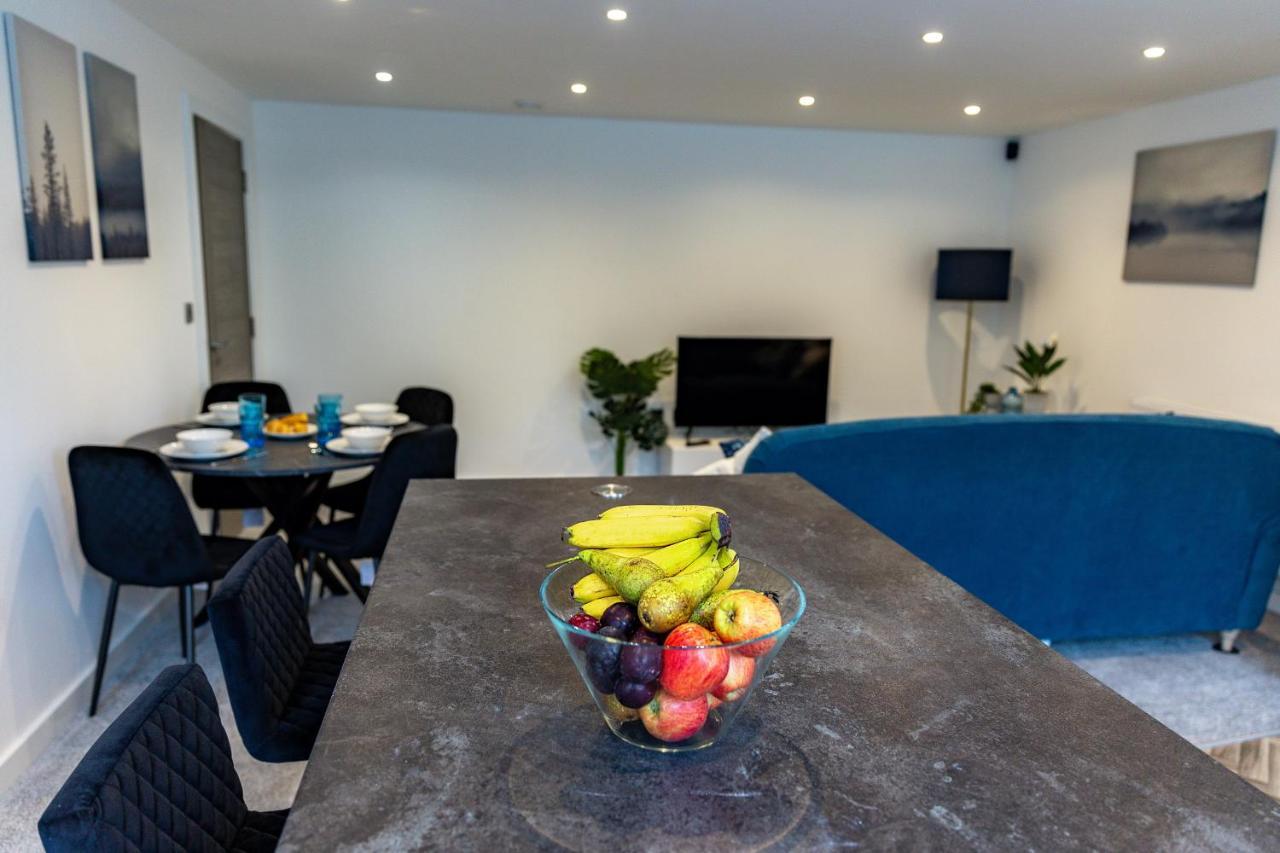 Stylish & Contemporary 2-Bed Townhouse - Parking - Wi-Fi - Netflix Lägenhet Worksop Exteriör bild