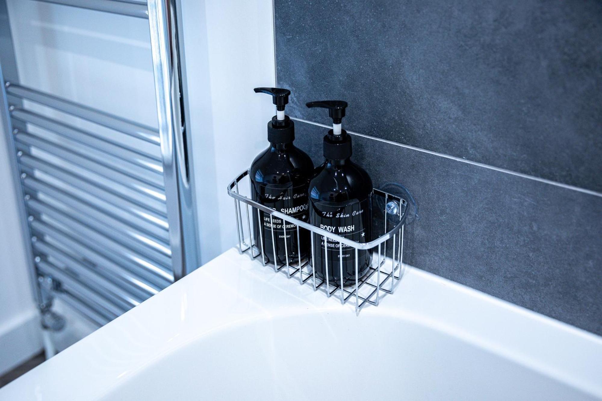 Stylish & Contemporary 2-Bed Townhouse - Parking - Wi-Fi - Netflix Lägenhet Worksop Exteriör bild