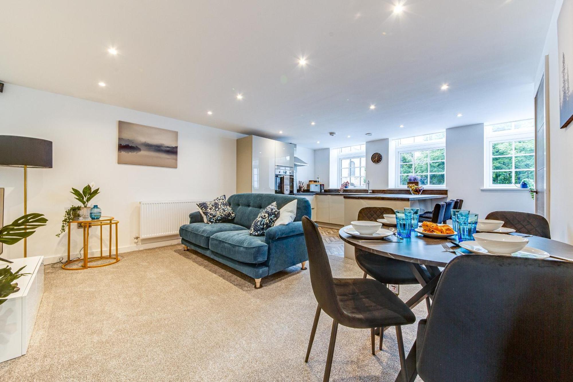 Stylish & Contemporary 2-Bed Townhouse - Parking - Wi-Fi - Netflix Lägenhet Worksop Exteriör bild
