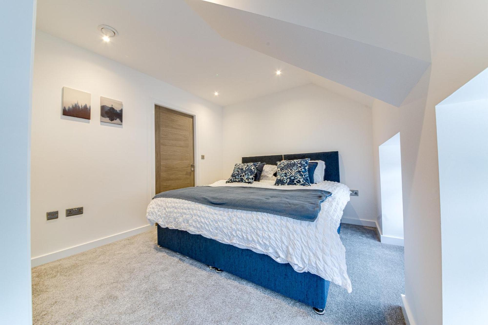 Stylish & Contemporary 2-Bed Townhouse - Parking - Wi-Fi - Netflix Lägenhet Worksop Rum bild